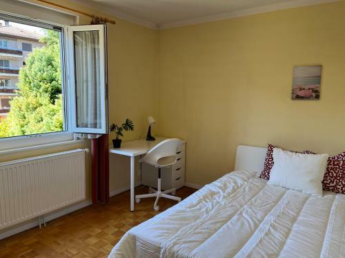 Individual Villa With Free Parking Next To Lausanne