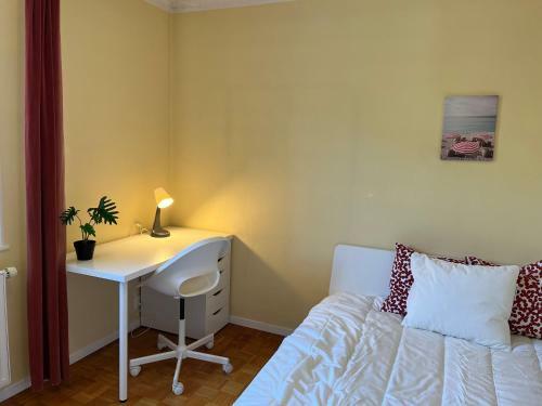 Individual Villa With Free Parking Next To Lausanne