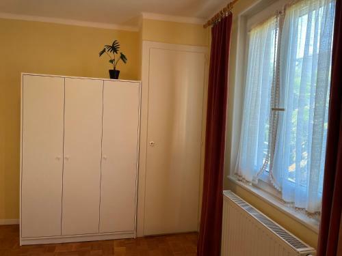 Individual Villa With Free Parking Next To Lausanne