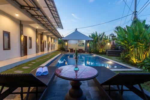 Hostal Cempaka Mas Guest House Canggu