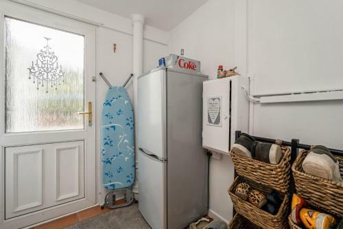 Centrally Situated 1 Bedroom House In Cumbernauld