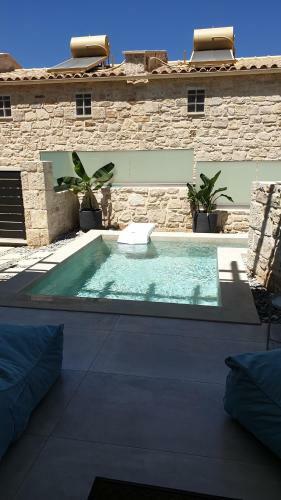 Zefyros Suite , Seafront Retreat !