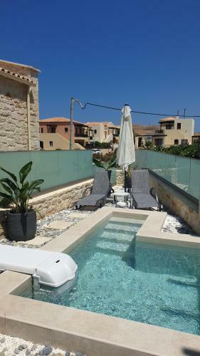 Zefyros Suite , Seafront Retreat !