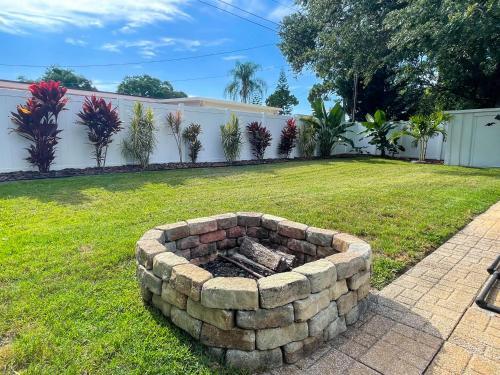 Tropical Escape Close To Top Fl Beaches!