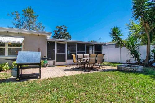 Tropical Escape Close To Top Fl Beaches!