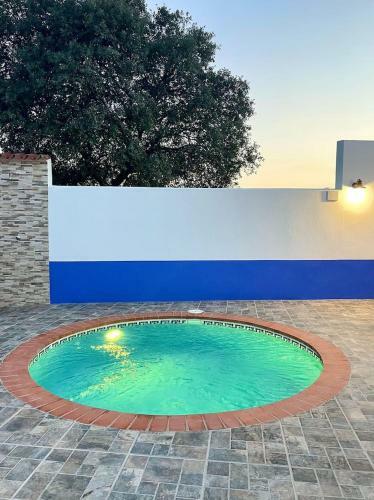 Dos Villas Entre Ciervos Y Cervantes