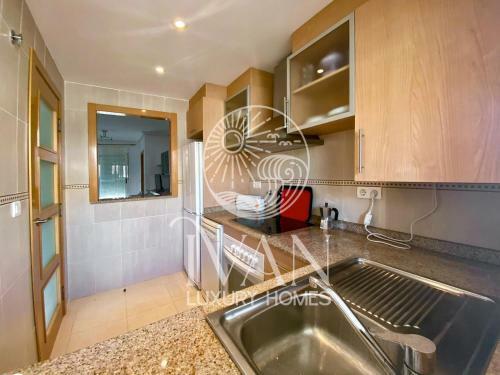 Apartamento Casa Nais- Iv�n Luxury Homes- Pta 9 - Sur - 1� L�nea de Playa