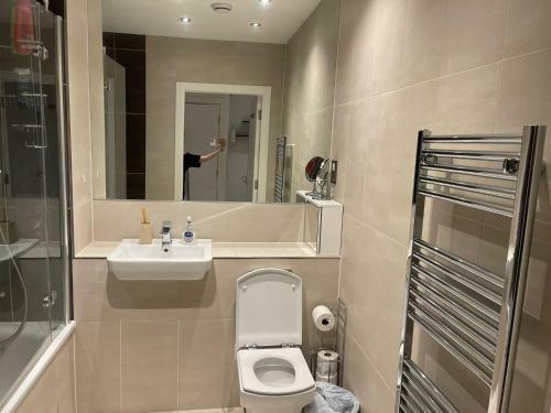 Apartamento Lovely 1 Bedroom Flat With Balcony