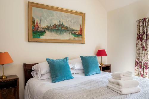 The Old Post Office - Spacious 4 Bed House!