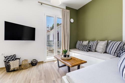 Breezy Rooftop House