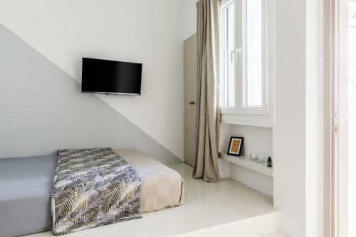 Breezy Rooftop House