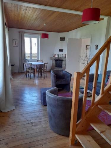 Maison Vue Mer Plages Et Bourg � Pied