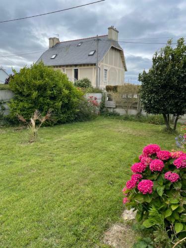 Maison Vue Mer Plages Et Bourg � Pied