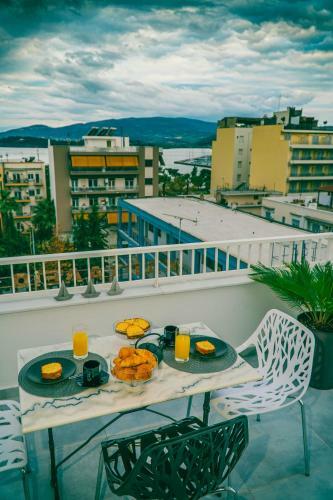 Sea View Luxury Apartment