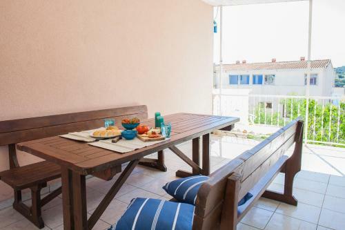 Apartments Barbara Tisno