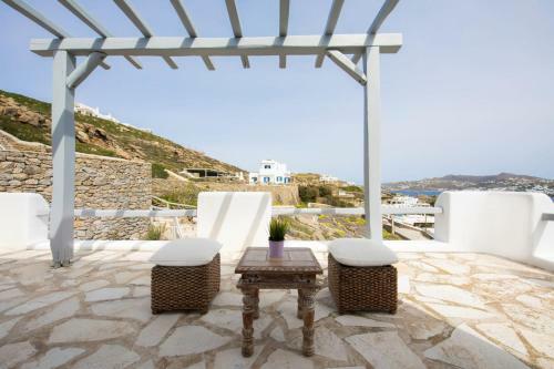 Mykonos Princely Villas - Poolside Luxury Retreats