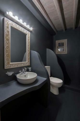 Mykonos Princely Villas - Poolside Luxury Retreats