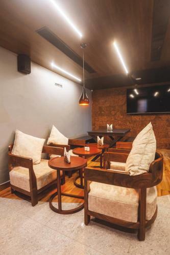 Surendra Trident Hotel