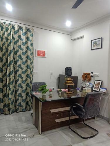 Apartamento Oyo Home 84939 Choudhary White House