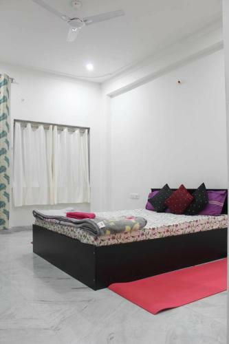 Apartamento Oyo Home 84939 Choudhary White House