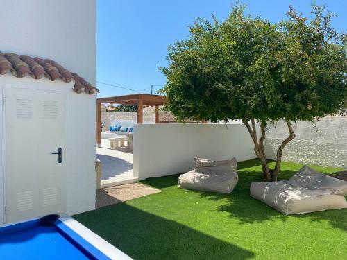 Gorgeous Newly Renovated Villa In Calpe