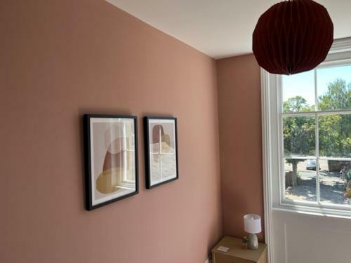 Aspen-free Parking-grade II Listed-second Floor Two Bedrooms Apartment
