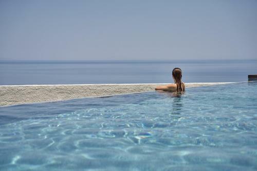 Blue Armonia Villa With Heated Pool