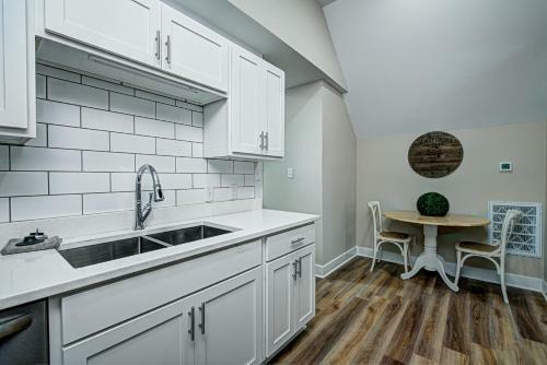 Apartamento Stylish 1br Condo 1 Mile To Downtown