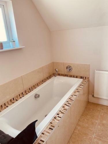 Town House In Prime Beachfront Location. Sea Views