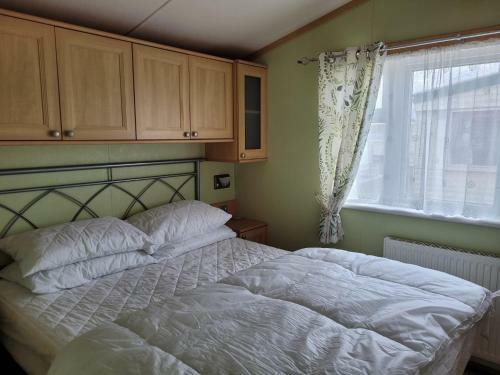 Apartamento 4 Berth Central Heated The Chase (debut)