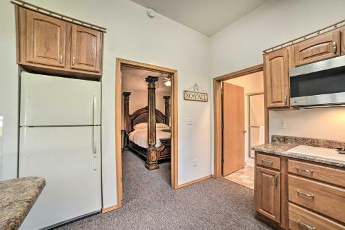 Captivating Kuttawa Retreat With Outdoor Dining