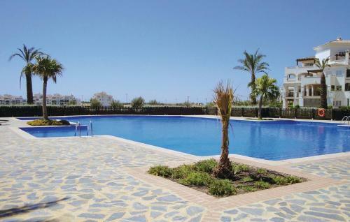 Lovely Apartment Overlooking Golf Course Lake - Ao21622