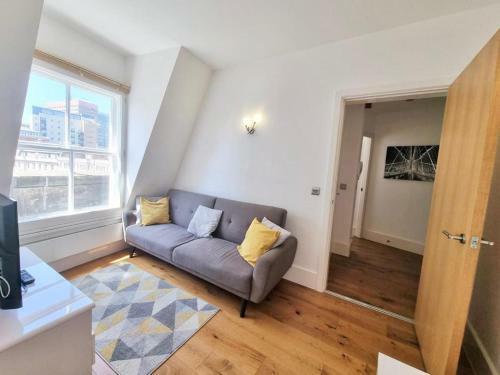 Lovely 1 Bed Apartment In Old Market Square