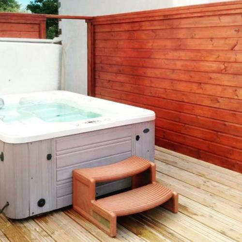 Waters Edge On Retallack Resort- Private Hot Tub