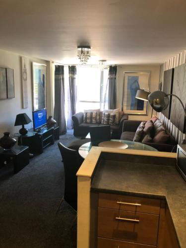 Stunning Former Showhome Apartment - Sleeps Up To 4