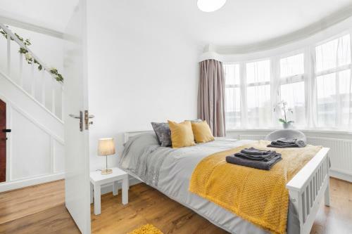 Spacious 4 Bedroom House Located Near Bhx & Nec