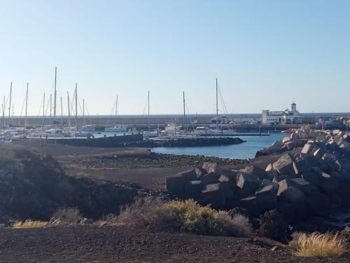 Lovely 2-bed Apartment In Amarilla Golf