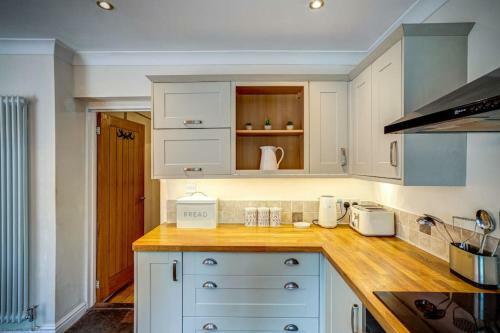 Manor Road