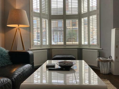 Tynwald Beachside Town House, West Kirby By Rework Accommodation