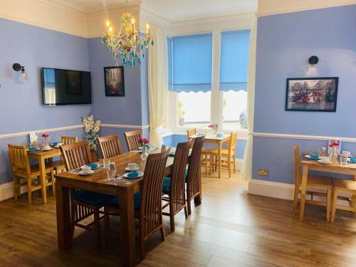 All Seasons Bed & Breakfast