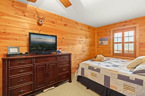 Buckeye Chuck Rustic & Cozy Family Mtn Home