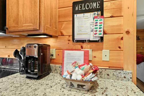 Buckeye Chuck Rustic & Cozy Family Mtn Home