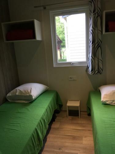 Camping Fr�d�ric Mistral