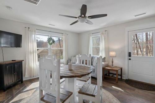 Lakeview Oasis- Pet Friendly W/ Hot Tub & Beach!