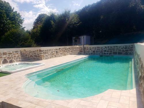 Villa de 8 Chambres Avec Piscine Privee Jacuzzi Et Wifi A Langoat