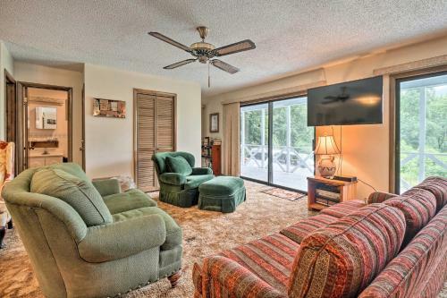 Pet-friendly Robbinsville Home, 2 Mi To Lake!