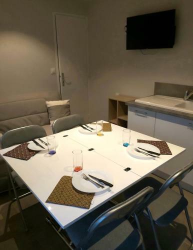 Apartamento Jolie D�pendance - Terrasse Priv�e Et Piscine !