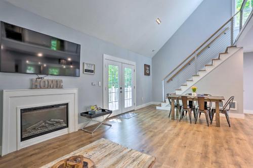 All-encompassing Cobalt Cottage With Game Room!