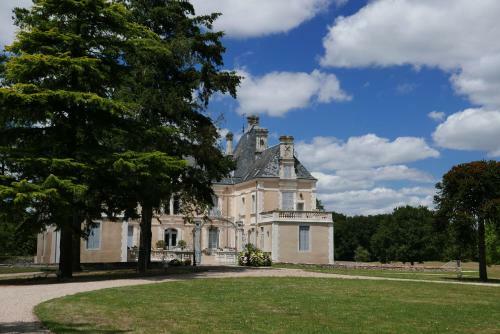 Immaculate 1-bed Apartment In Les Forges
