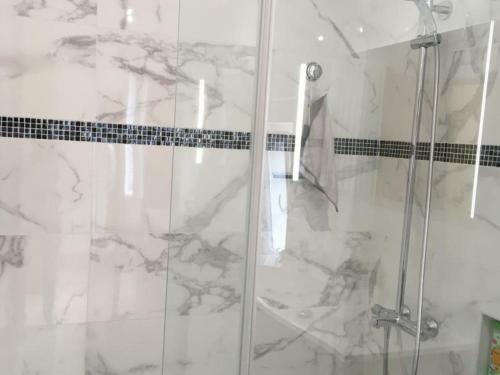 G�te Leval, 5 Pi�ces, 6 Personnes - Fr-1-510-175